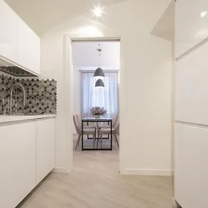 Palace Downtown Apartment
